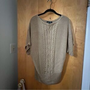 Light gold short-sleeved sweater